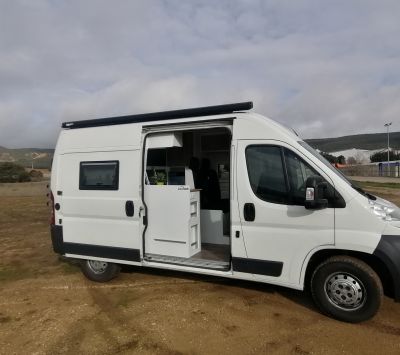Coolvan – Camperización y alquiler de furgonetas camperizadas en Navarra