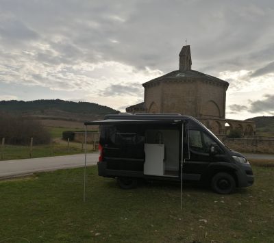 Coolvan – Camperización y alquiler de furgonetas camperizadas en Navarra