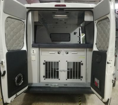 Coolvan – Camperización y alquiler de furgonetas camperizadas en Navarra