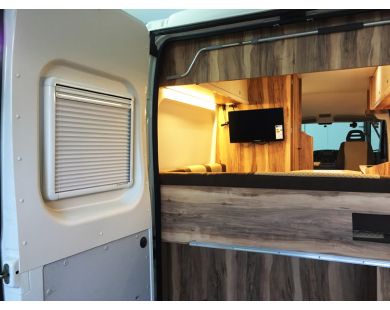 Coolvan – Camperización y alquiler de furgonetas camperizadas en Navarra